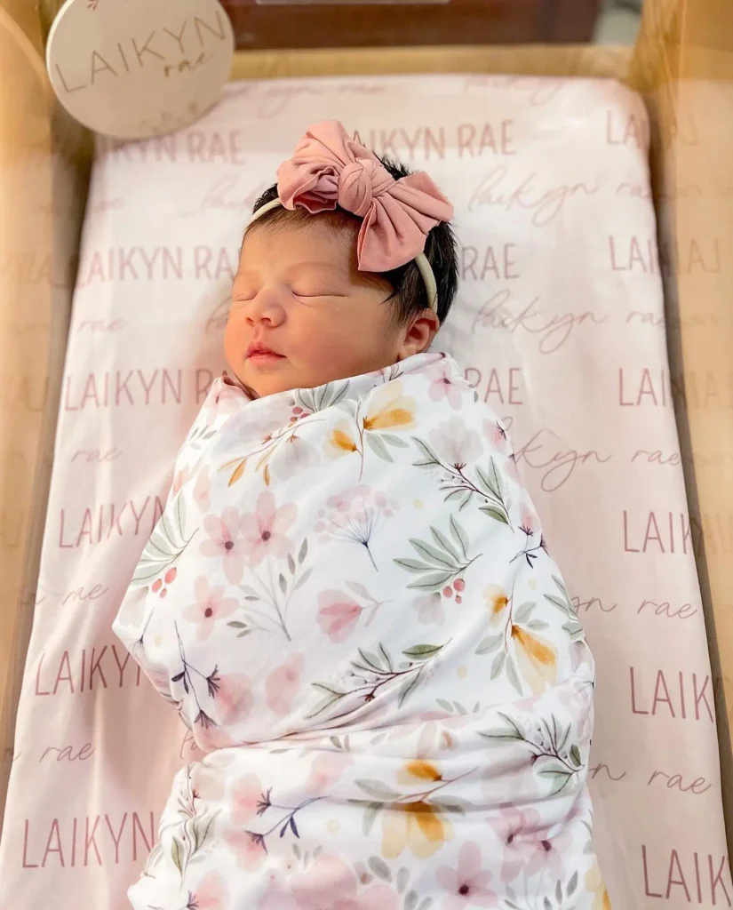 A Snug Swaddle for the Newborn Who Startles Awake