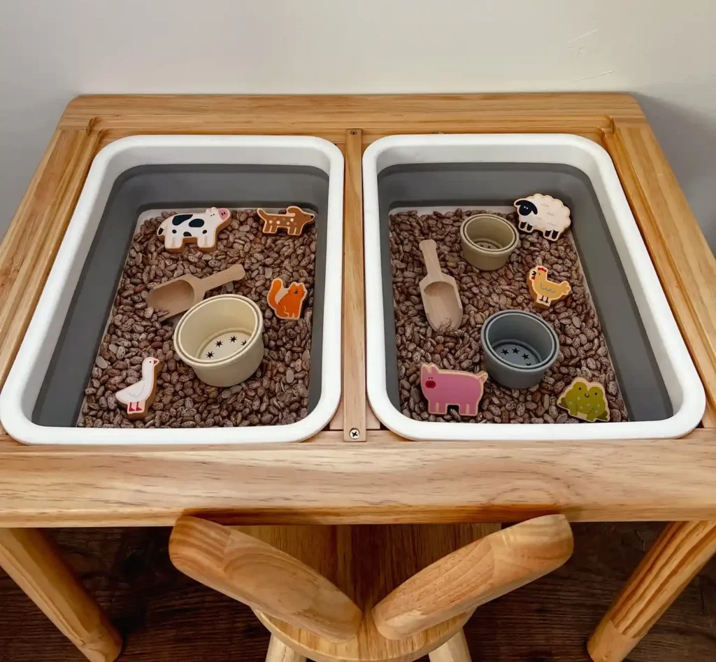 Pinto Bean Farm Bin With Toy Animals