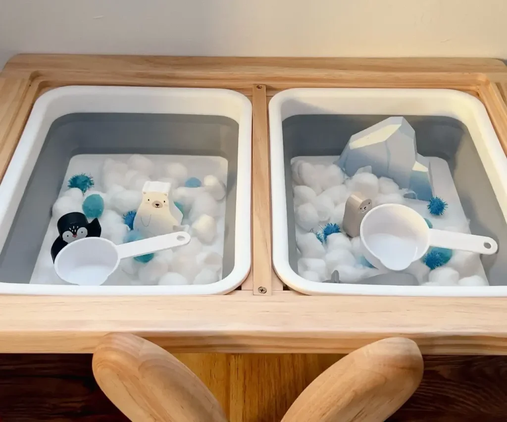 Arctic Snow Bin With Cotton Balls