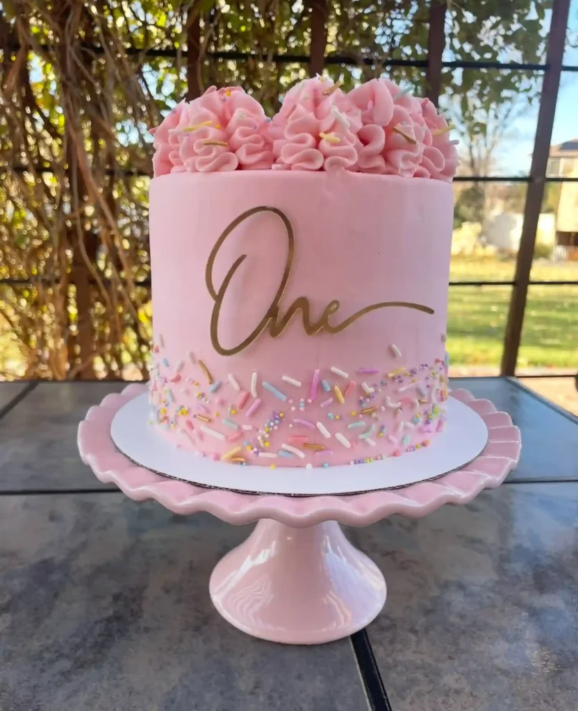 A Sprinkle Band at the Bottom Does the Decorating for You
