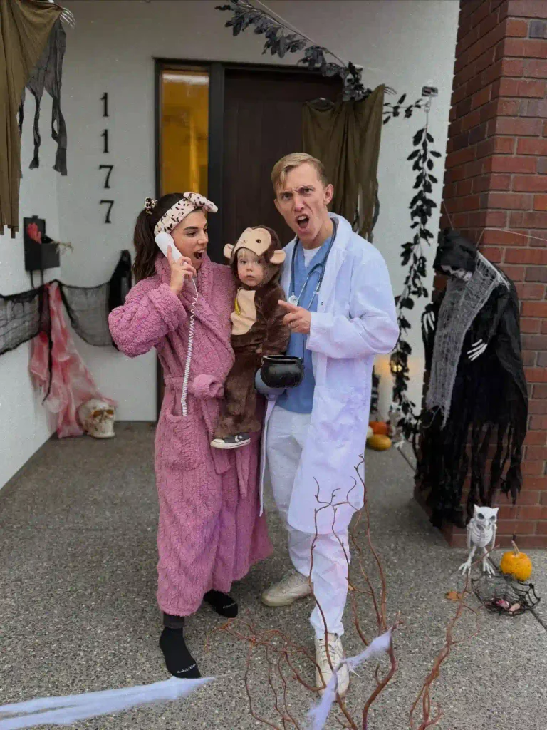 Funny family costumes: the no more monkeys jumping on the bed costume for a tired mom and a yelling doctor