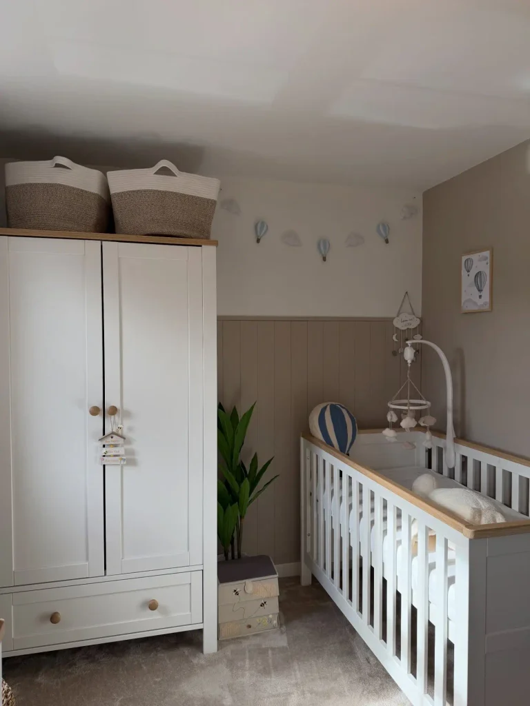Wardrobe Top Baskets and a Taupe Paneled Corner